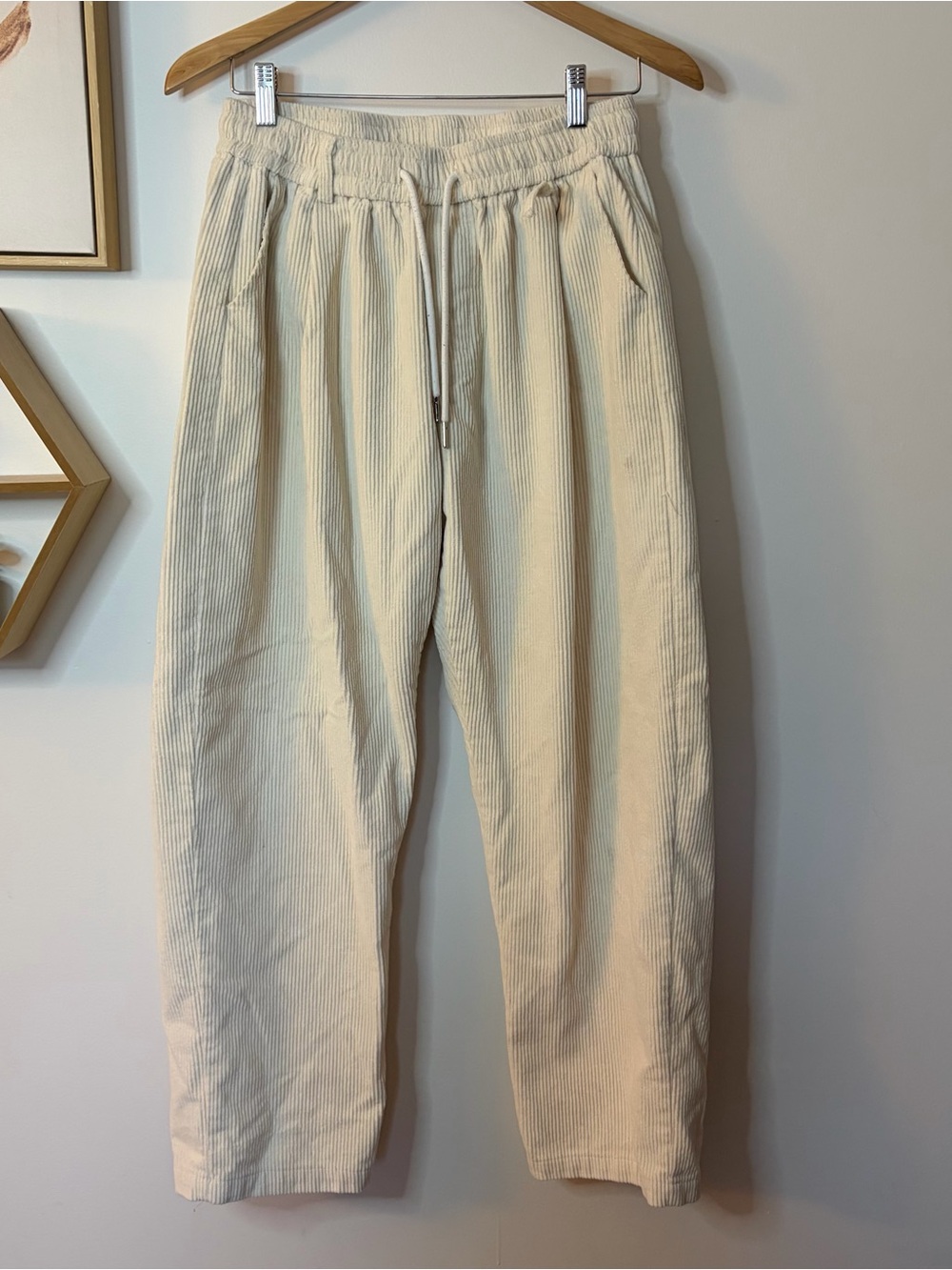 Aelfric Eden Cream Corduroy Elastic Waist Pants Large